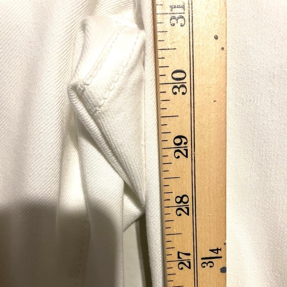 CHICO'S Platinum White Jeans Pants Cotton Stretch Size 1.5 (12) Reg Straight - Picture 6 of 6